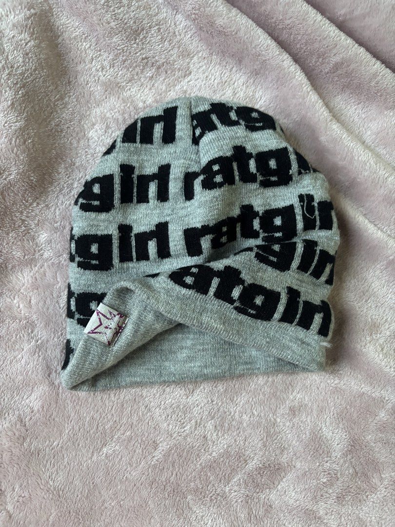 RATGIRL beanie (Category: Hats & Beanies) located in Quezon City. Submitted by bbbunny_ (Listing ID 1462349940, Image 2). Description: barely used rfs: decluttering.
