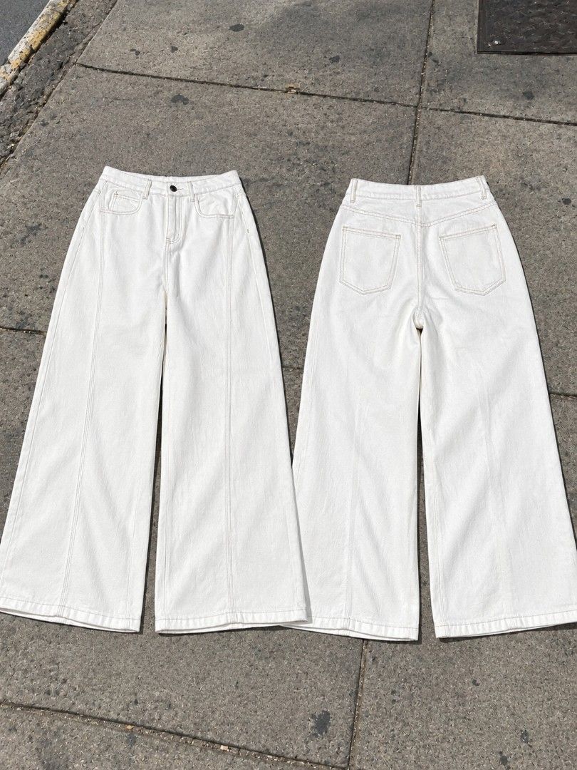 RAW DENIM WHITE (Category: Jeans) located in Danao, Cebu. Submitted by fashion_hub69 (Listing ID 1462308803, Image 1). Description: RAW DENIM WHITE 450+SF GCASH PAYMENT JNT COURIER 🚛.