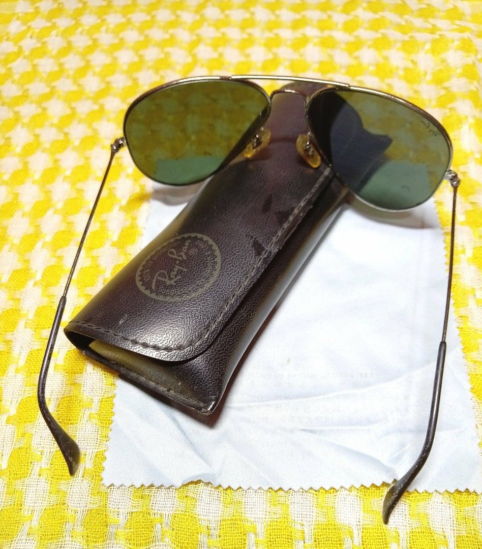 RayBan Authentic (Category: Sunglasses & Eyewear) located in Baguio. Submitted by chaory (Listing ID 1462368658, Image 2). Description: Authentic excellent condition preloved note: case is B&L ,sunglasses RB auth.