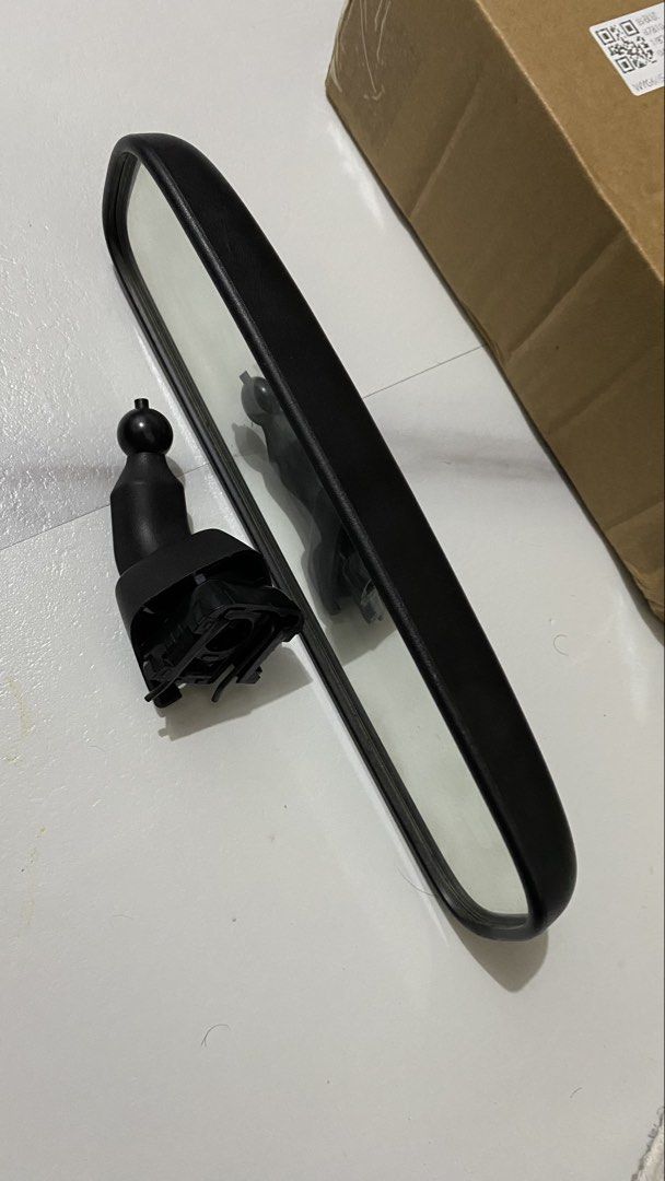 Rear View Mirror Toyota Innova (Category: Other Automotive Parts and Accessories) located in Santa Rosa. Submitted by skinticket888 (Listing ID 1462300391, Image 1). Description: Toyota Innova 2014 Rear View Mirror (orig stock) ₱300 issue: loose na yung sa likod kaya nakayuko nlng palage. Rfs: baka sakali lang may interesado, napalitan ko na ng bago. Meet up: Petron Laguna Bel-Air 2 Santa Rosa Laguna Lalamove: buyer will book and shoulder Respecr