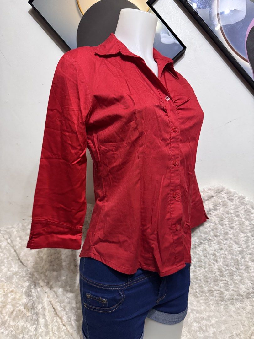Red Button-Up Collared Shirt (Category: Shirts) located in Marikina City. Submitted by lorradel (Listing ID 1462266064, Image 2). Description: - fits M- semi L - Classic red button-up shirt - Collared neckline with full button closure - Three-quarter sleeves with button cuffs - Fitted silhouette - Pairs perfectly with jeans or shorts - Versatile wardrobe essential - MAY HAVE some washable stains (hindi maiiwasan) needs washing; had been stored - 