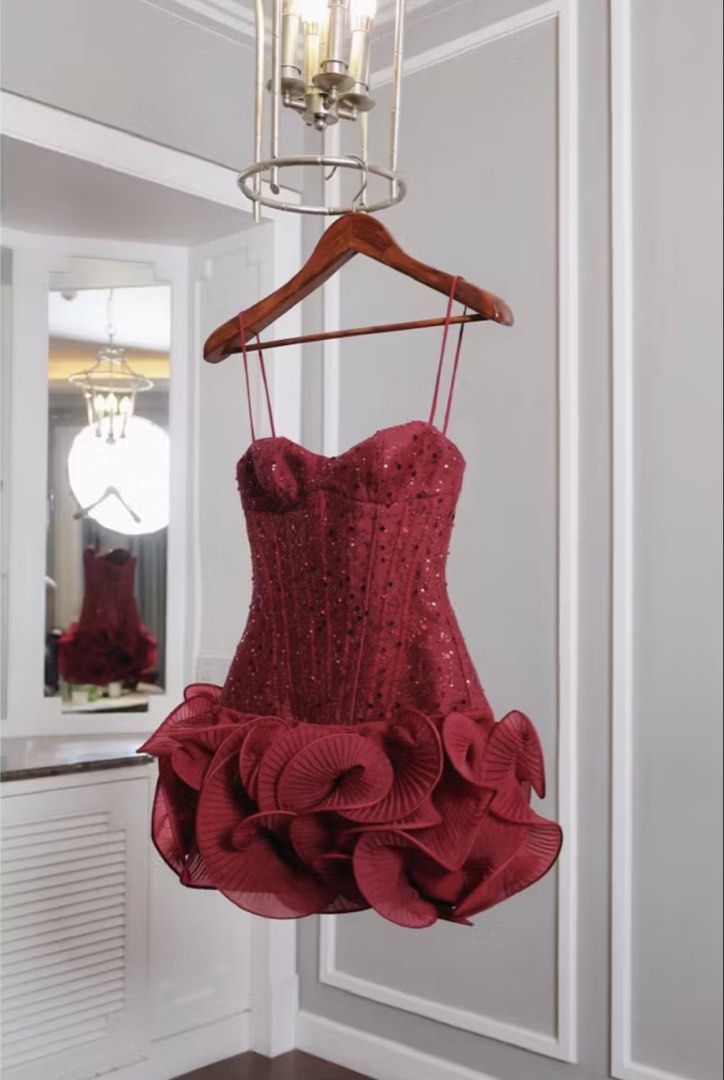 Red Elegant Dress (Category: Dresses) located in Manila. Submitted by savsev (Listing ID 1462358957, Image 2). Description: RED ELEGANT DRESS FOR RENT P700 (3 Days) Loc: Manila First time renting this out so it still feels brand new (haven’t worn it either) Size: - Fits S-M - Chest 84-86 cm - Waist 66-68 cm - Butt 94 cm - Gorgeous deep maroon/burgundy sequin corset dress - Unique ruffled hemline - Delicate spaghetti straps - Perfect for parties, 