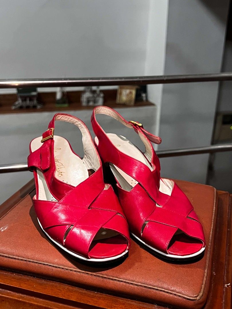 Red Leather Slingback Sandals (Category: Flats & Sandals) located in Baguio. Submitted by daniel_c27 (Listing ID 1462347016, Image 1). Description: - Cute red leather sandals - Criss-cross strap design - Slingback style with adjustable buckle - Peep-toe front - Comfortable moderate heel height - Perfect for dressing up or down.