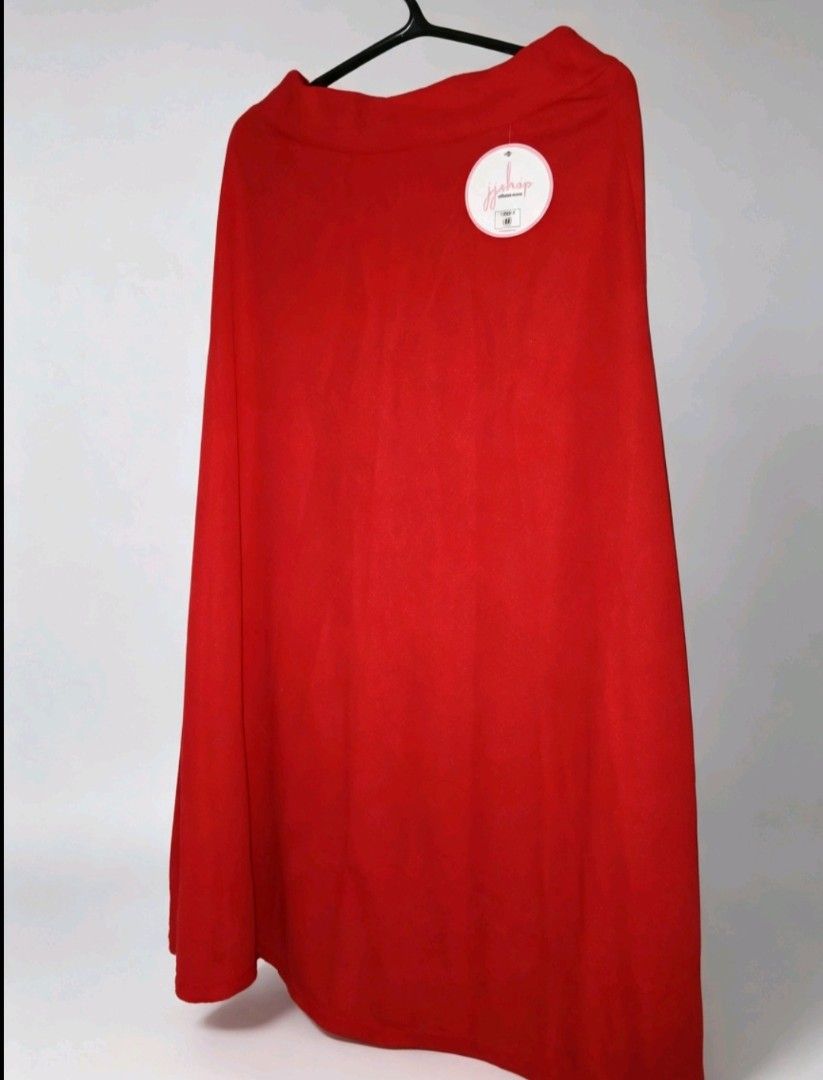RED MAXI SKIRT M24-26 (Category: Skirts) located in Caloocan City. Submitted by friendsofphoebe (Listing ID 1462319788, Image 1). Description: FS: RED LONG MAXI SKIRT PHP 350 (NEGOTIABLE) M24-26 NO ISSUE (BRANDNEW) NEVER USE.
