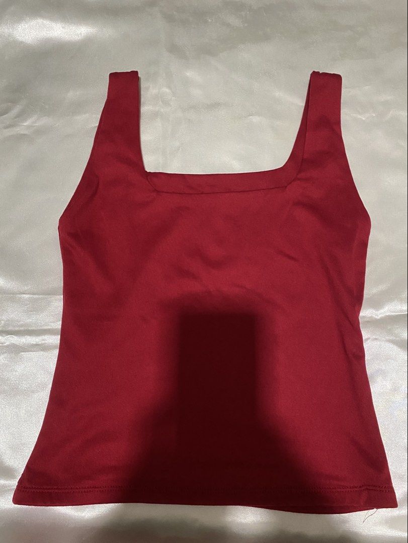 Red Square Neck Tank Top (Category: Sleeveless) located in Rizal. Submitted by ssushimun (Listing ID 1462349769, Image 3). Description: — can fit xs-m.
