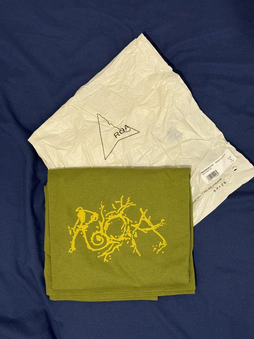 Roa Cardamom Graphic Boxy Tee (Category: Tshirts & Polo Shirts ) located in Quezon City. Submitted by theunknownaccount (Listing ID 1462359372, Image 3). Description: Large on tag Fit L-XL 25.5W X 29L Bnew with packaging, lost the tags Oversize Boxy Fit Negotiable!.