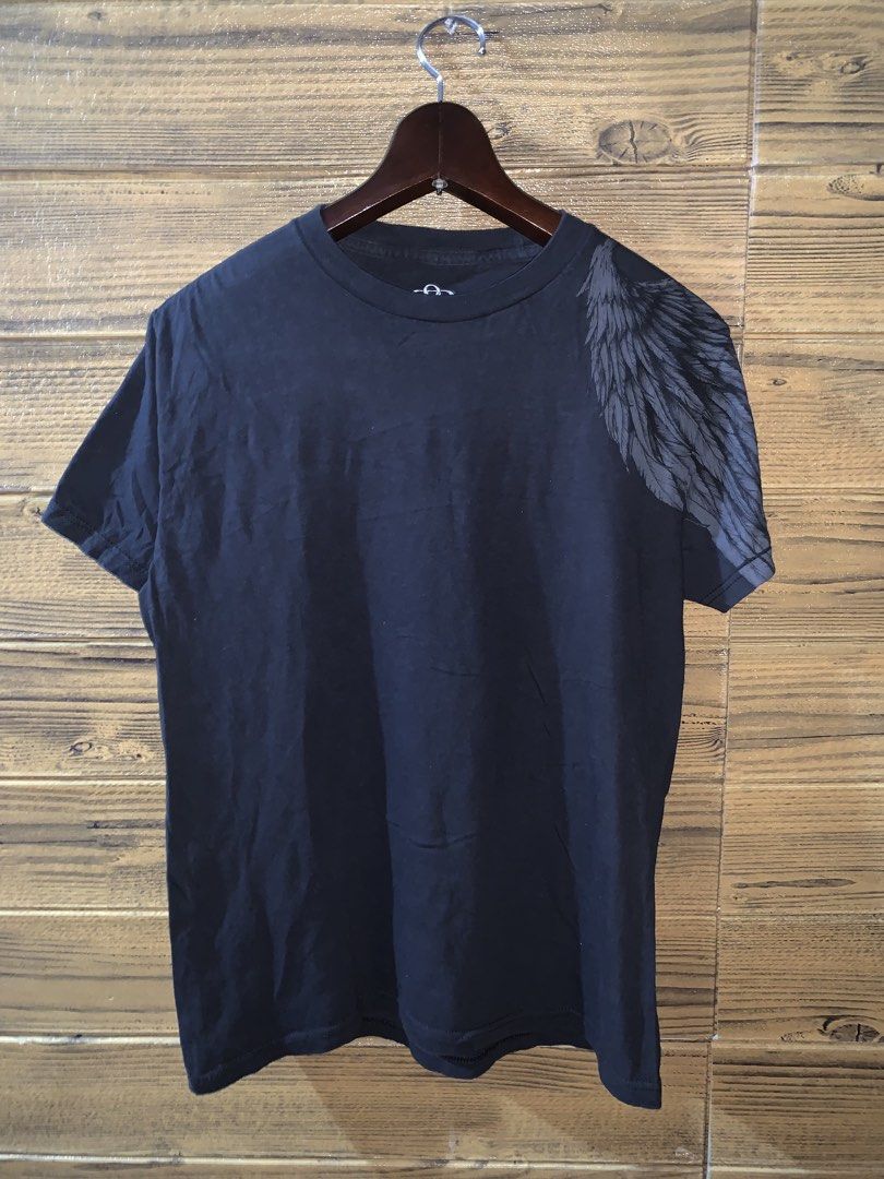 Rock & republic wings shirt (Category: Tshirts & Polo Shirts ) located in Valenzuela. Submitted by Caloooy (Listing ID 1462403659, Image 2). Description: .