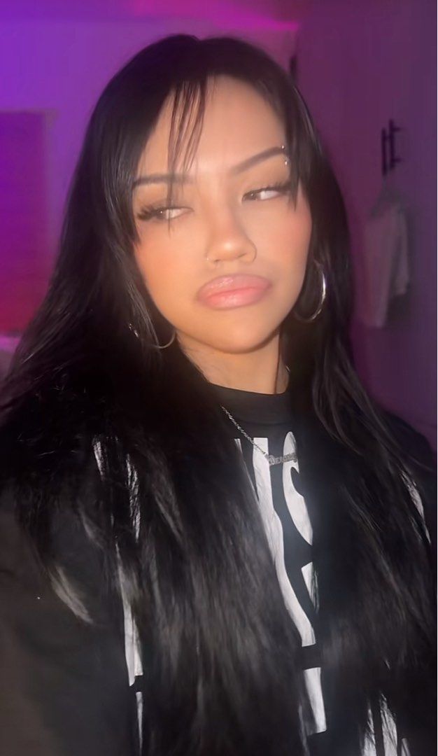 ROCKSTAR GIRLFRIEND sumwon cropped top graphic (Category: Shirts) located in Manila. Submitted by maggielindemann (Listing ID 1462311148, Image 2). Description: .