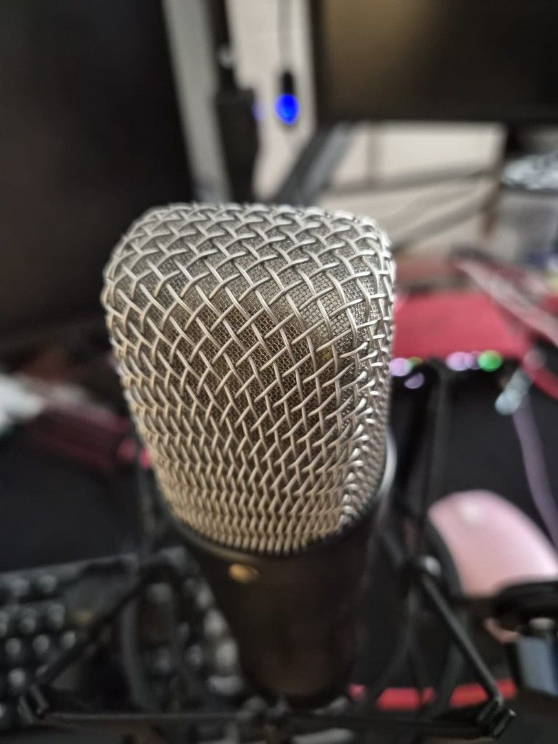 Rode NT1 5th Generation Condenser Microphone (Category: Microphones) located in Manila. Submitted by yetistomp (Listing ID 1462376094, Image 2). Description: Rode NT1 Microphone, 5th Generation (Black) Perfect for streaming, music production, voice overs etc. Inclusions: - Shock mount - Pop filter - Windscreen *No main box but I have the accessories boxes Makati/Mandaluyong area for meetups.