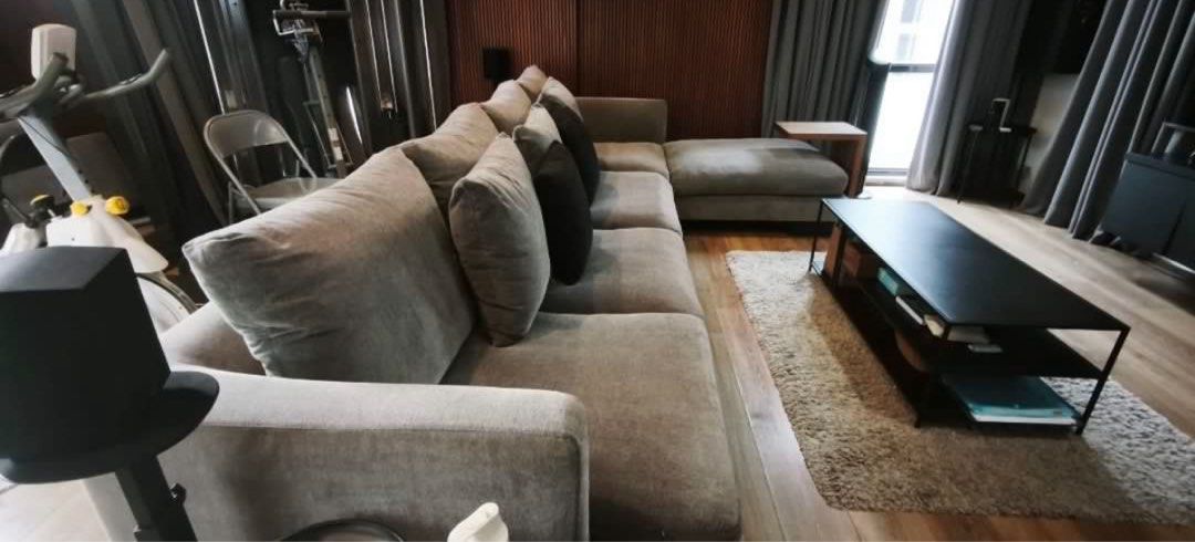 RUSH SALE Large Grey Sectional Sofa with Chaise (Category: Sofas) located in Roxas City. Submitted by uzi99 (Listing ID 1462379308, Image 2). Description: WILL ONLY ENTERTAIN SHURE BUYERS NO ISSUE FIXIED BOUGHT FOR 170k Spacious L-shaped sofa - Neutral grey fabric - Ideal for modern living rooms - Easy to clean fabric - Plenty of space for the whole family - Goose feather fillings - super comfy - 365cm by 215cm - washable - premium fabric.