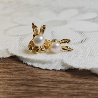 (Category: ) located in . Submitted by prelovedjewelries (Listing ID 1462344518, Image 1). Description: .