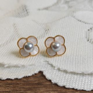 (Category: ) located in . Submitted by prelovedjewelries (Listing ID 1462302307, Image 1). Description: .