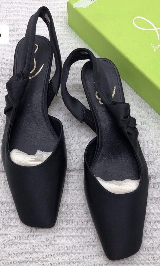 Sam Edelman Black Slingback Heels (Category: Heels) located in Angeles City. Submitted by migs_font29 (Listing ID 1462433784, Image 1). Description: - Brand: Sam Edelman - Style: Slingback Heels - Color: Black - Toe Shape: Square - Detail: Knotted front detail - Strap: Elastic strap at the back - Condition: Comes with original box - Available Sizes: 36.5 or 39.