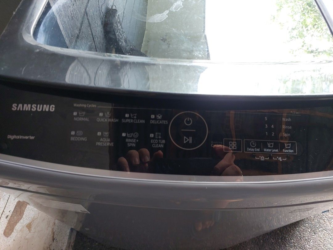 SAMSUNG SPIN AND DRY INVERTER (Category: Washing Machines and Dryers) located in Las Pinas. Submitted by coolwhale.b3e562 (Listing ID 1462274724, Image 3). Description: Slightly used stock in condo almost a month used only. And will buy a new one larger than this. It can load 7.5kg. So don't waste time and loose the opportunity. No issue.