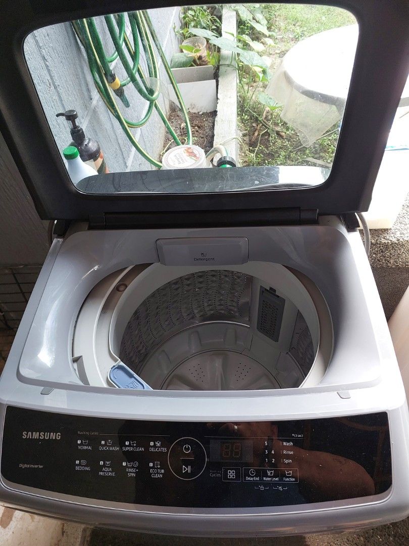 SAMSUNG SPIN AND DRY INVERTER (Category: Washing Machines and Dryers) located in Las Pinas. Submitted by coolwhale.b3e562 (Listing ID 1462274724, Image 2). Description: Slightly used stock in condo almost a month used only. And will buy a new one larger than this. It can load 7.5kg. So don't waste time and loose the opportunity. No issue.