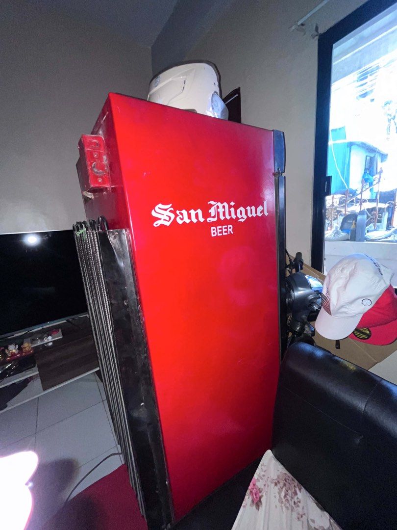 SAN MIGUEL BEER REFRIGERATOR (Category: Other Home Appliances) located in Manila. Submitted by jheneaikolang (Listing ID 1462417128, Image 1). Description: NO ISSUE, working well and need to clean first before using.