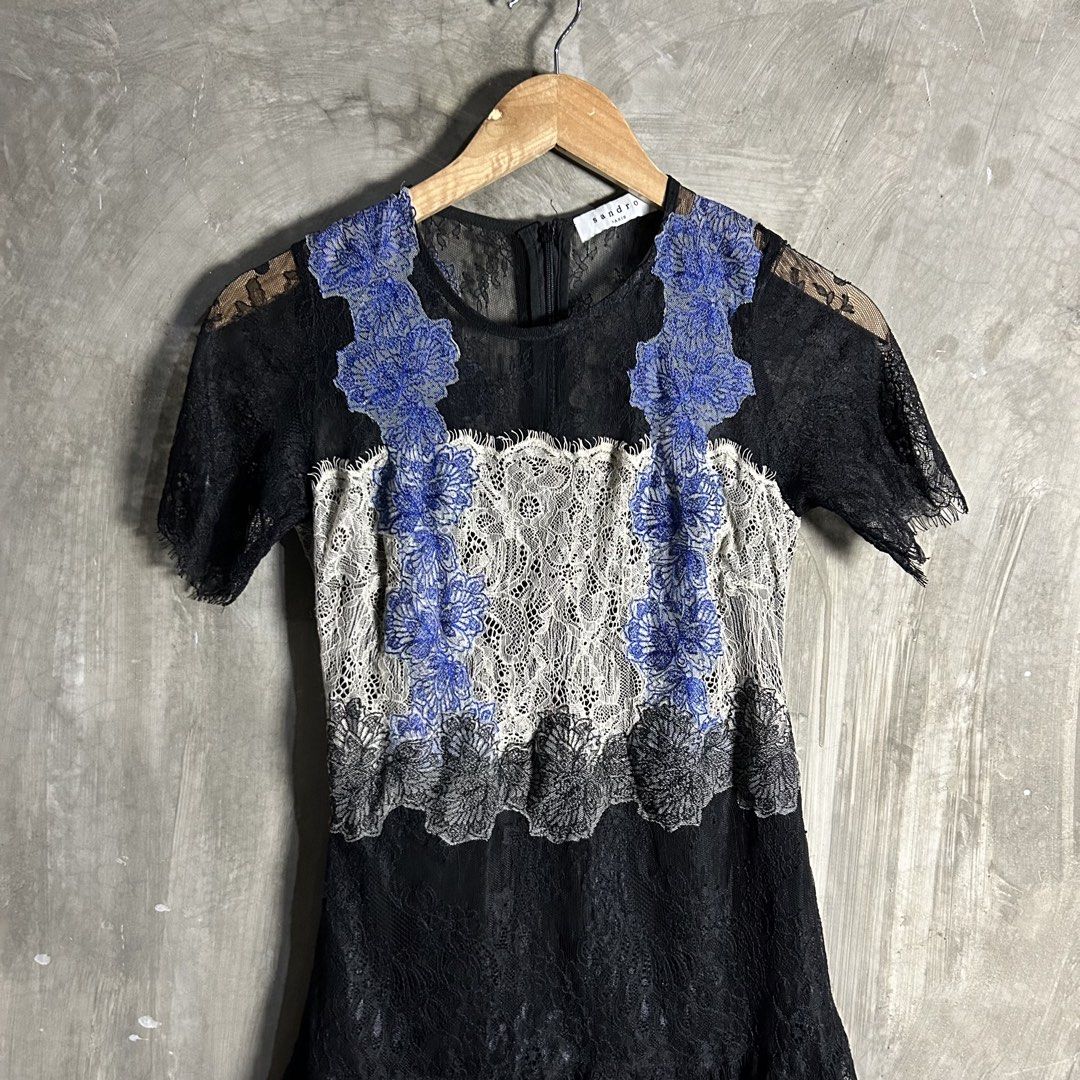 Sandro Paris - Floral Mini Dress (Category: Dresses) located in Tayabas. Submitted by streetdepartment (Listing ID 1462264684, Image 2). Description: Sandro Paris - Floral Mini Dress Measurements (inches): Width: 15” Length: 36-37” Shoulder: 11.5” Size - XS Excellent condition Flaw/s: None.