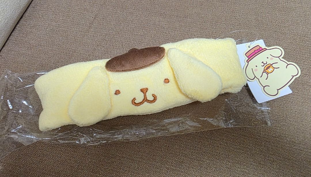 Sanrio Pompompurin 布甸狗頭箍 （分類：絨毛玩具）位於 Hong Kong。 由 chingyin628 提交（商品編號 1462380478，圖片 1）。簡介： 購自台灣CACO CAFE。