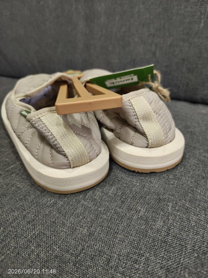 Sanuk Donna Quilted Tan US 7 (Category: Flats & Sandals) located in Bulacan. Submitted by rheenm04 (Listing ID 1462275583, Image 3). Description: used 1x only.