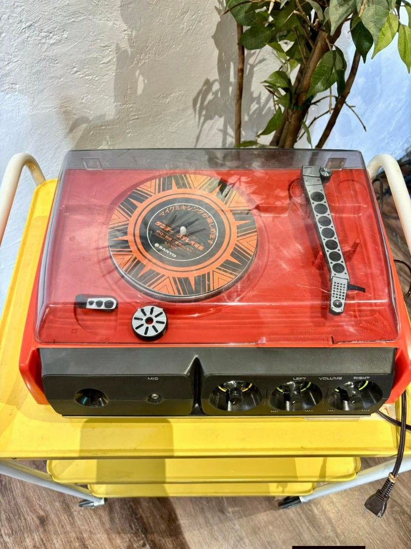 Sanyo Vintage Turntable. (Category: Musical Instruments) located in Manila. Submitted by mightyfox.28e9a1 (Listing ID 1462283604, Image 2). Description: Sanyo Vintage Turntable. as-is/ un-tested DM to inquire.