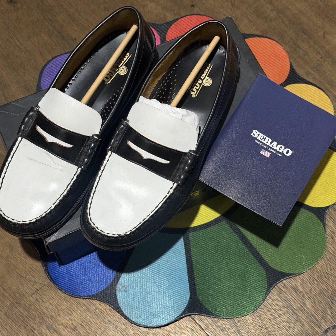 Sebago shoes original (Category: Casual Shoes) located in Quezon City. Submitted by mattyyyyyyy (Listing ID 1462429518, Image 1). Description: size 10 complete with box qc near sm north and trinoma.