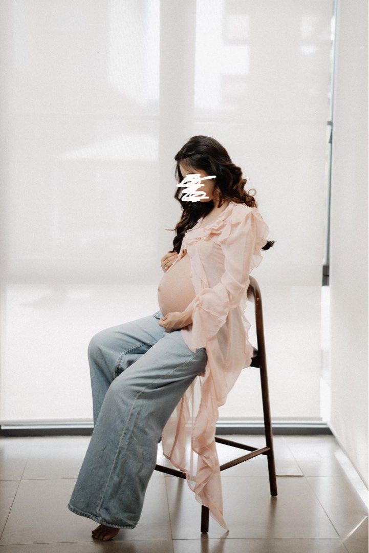 Shein Robe for Maternity Shoot (Category: Maternity wear) located in Dagupan City. Submitted by pleasantries (Listing ID 1461030562, Image 1). Description: Used once for maternity shoot.