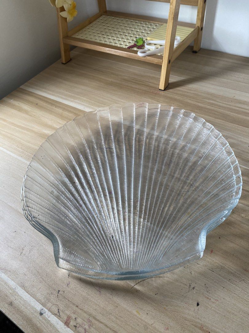 Shell Shaped Serving Plate (sold as set) (Category: Dinnerware & Cutlery) located in Mabalacat. Submitted by mamacda (Listing ID 1462322446, Image 1). Description: .