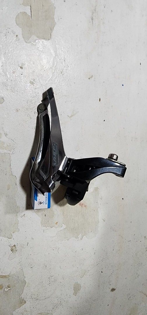 Shimano Sora Front Derailleur Clamp-on (Category: Bicycles) located in Magalang. Submitted by jnd.comia (Listing ID 1462341635, Image 1). Description: - Shimano Sora front derailleur - Clamp-on type - Good working condition - Ideal for new bike builds or upgrade RFS: Upgraded.