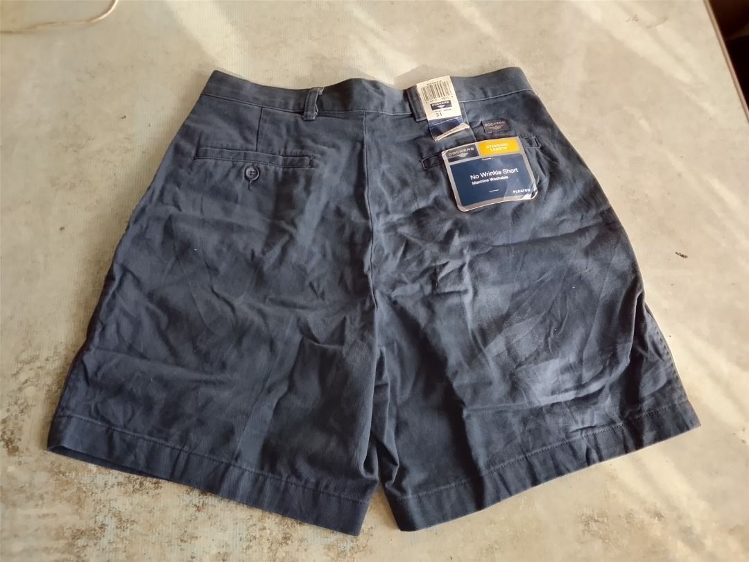 Shorts US BNEWTAG (Dockers) (Category: Shorts) located in Los Banos. Submitted by mania-62906 (Listing ID 1462306247, Image 3). Description: Authentic. US Size 31. Blue .