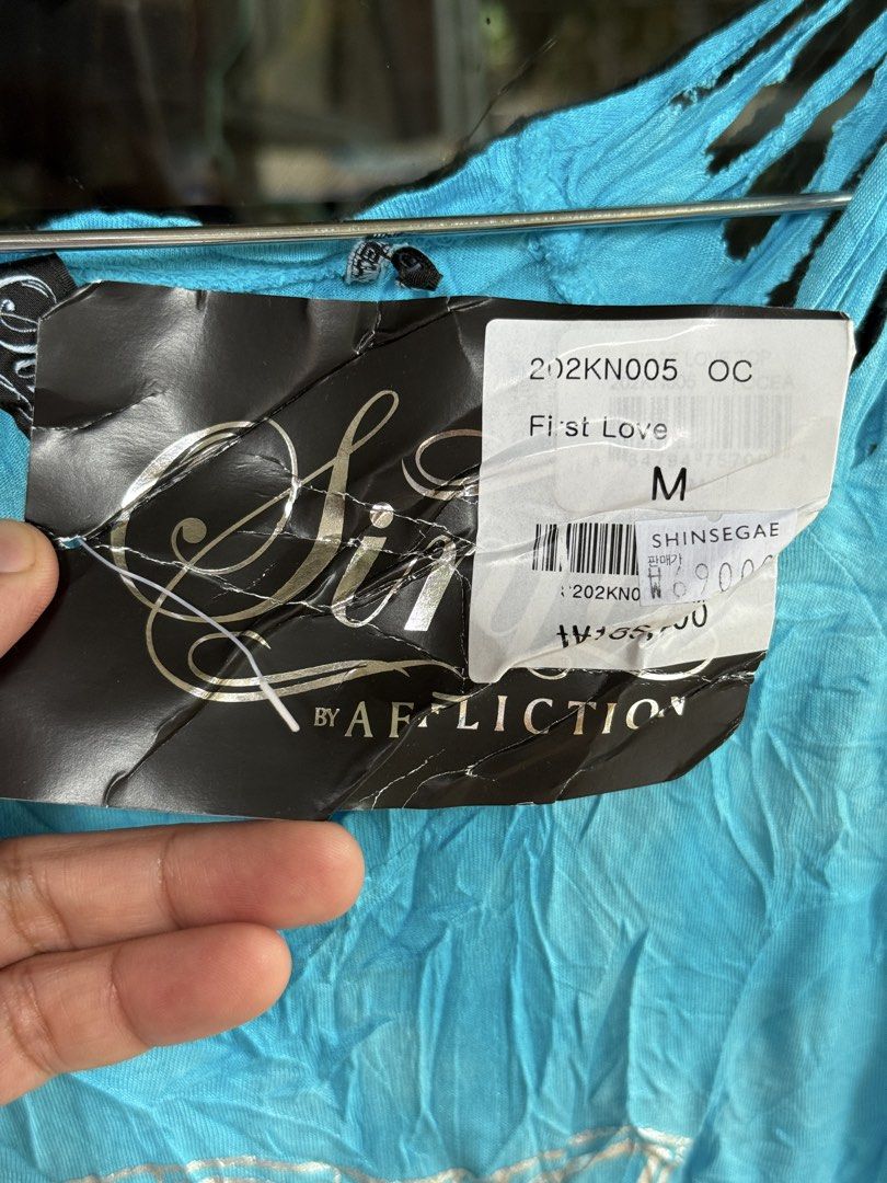 SINFUL by AFFLICTION grunge shirt (Category: Shirts) located in Manolo Fortich. Submitted by thriftacktoe34 (Listing ID 1462313370, Image 3). Description: Like new condi With hangtag Size Medium Needs wash lang FREE shipping fee.