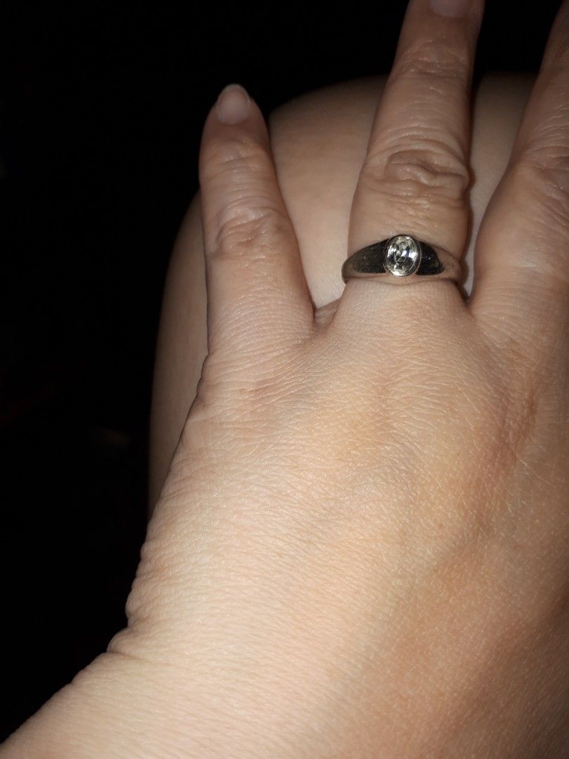 Size 8 non tarnish stone ring (Category: Rings) located in Quezon City. Submitted by secretluxuryshop (Listing ID 1462279175, Image 1). Description: .