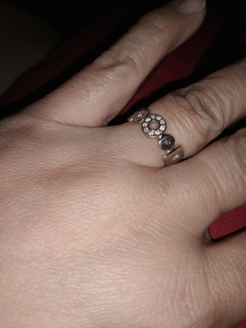 Size 8 studded shapelink ring non tarnish (Category: Rings) located in Quezon City. Submitted by eidorableshop (Listing ID 1462265391, Image 1). Description: .