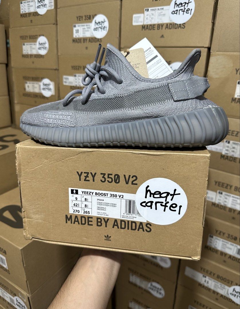 size 9 Yeezy 350 V2 (Category: Sneakers) located in Cavite. Submitted by heatcartel_ (Listing ID 1462350177, Image 1). Description: Steal deal! COD/COP nationwide 🚚 Yeezy 350 V2 steel grey - size 9 good as new ₱9,500 vermosa / evia alabang / ATC / MOA meet up📍.