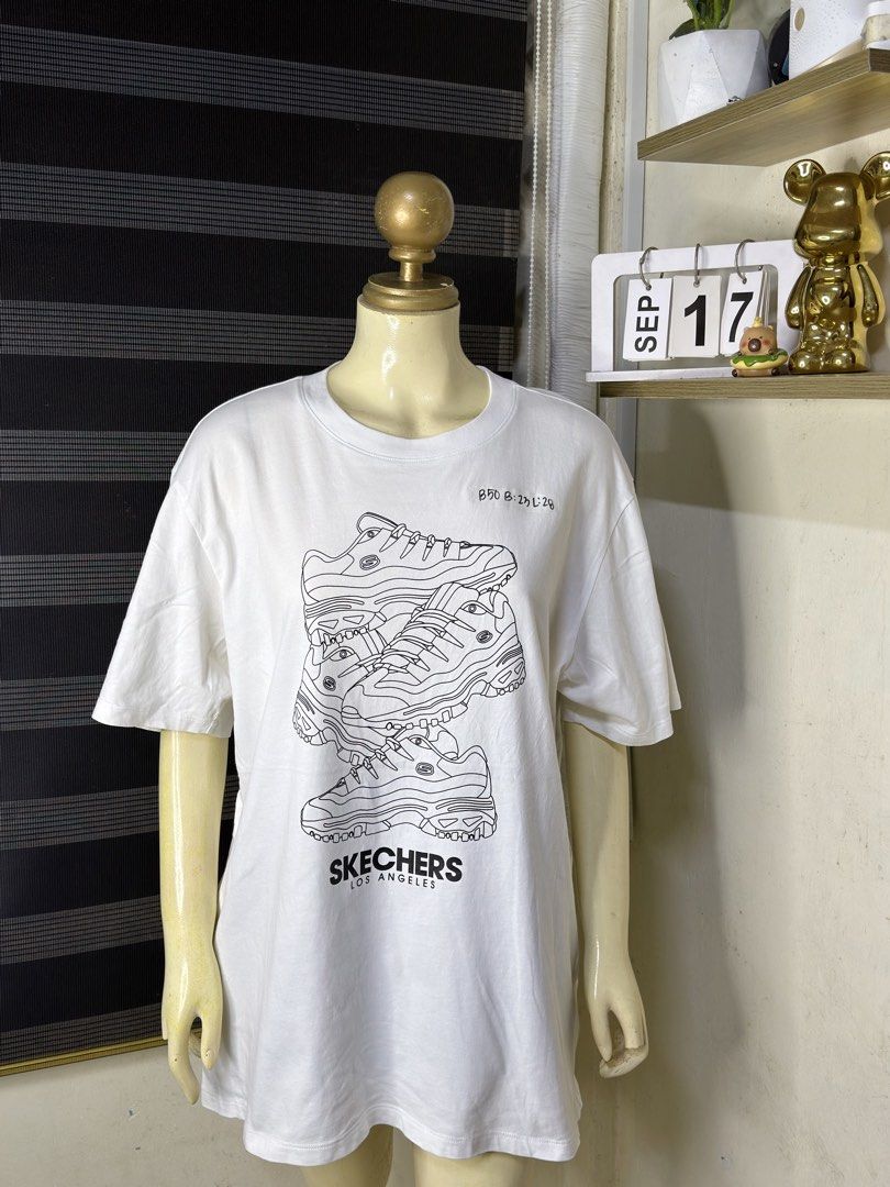 SKECHERS COTTON SHIRT (B50) (Category: Tshirts & Polo Shirts ) located in Bulacan. Submitted by nicolaiscloset (Listing ID 1462428327, Image 1). Description: .