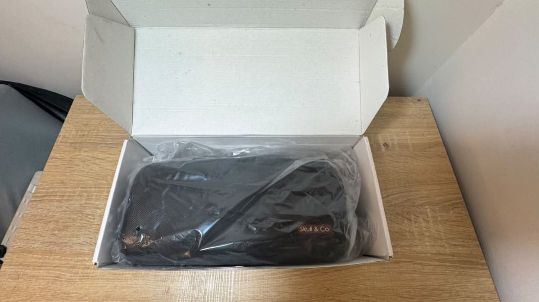 Skull & Co. NeoGrip Case for Nintendo Switch (Category: Cases & Covers) located in Taguig. Submitted by aaron.d28 (Listing ID 1462427103, Image 2). Description: - Skull & Co. NeoGrip Case for Nintendo Switch - Color: Black - Durable hard shell protection - Designed to fit Switch with grips attached - Spacious interior for accessories - Includes original packaging - Ideal for travel and on-the-go gaming.