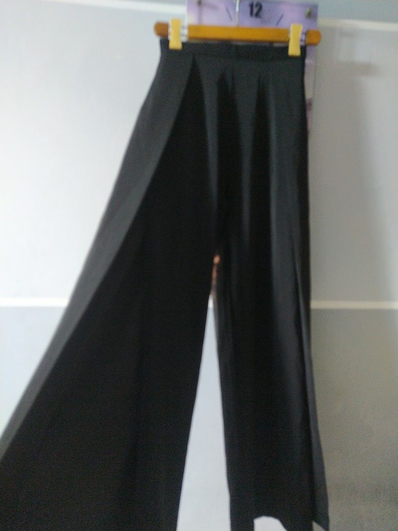 Slacks small (Category: Other Bottoms) located in Manila. Submitted by timtam04 (Listing ID 1462436344, Image 3). Description: wasitline 26 length 40inches buy1take1.