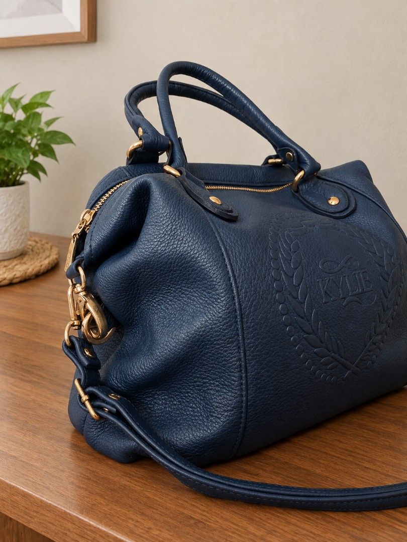 Slightly Used 3-in-1 Bag (Category: Shoulder Bags) located in Cebu City. Submitted by Mikaelas (Listing ID 1462414608, Image 2). Description: Slightly Used 3-in-1 Bag ✔️ can be used as handbag, shoulder bag or sling/crossbody bag ✔️ with adjustable and detachable sling strap Interior and Exterior: Clean and have no flaws Width: 14 inches Height: 10 1/2 inches Depth: 5 and 1/2 inches Selling for only Php 700.