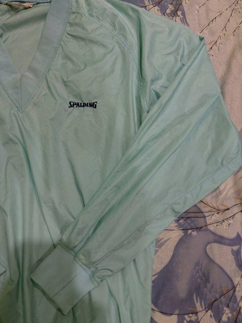 Spalding Jacket (Category: Coats, Jackets and Outerwear) located in Baguio. Submitted by reworn.bgo (Listing ID 1462320554, Image 2). Description: Spalding nylon windbreaker S-M 200 php.