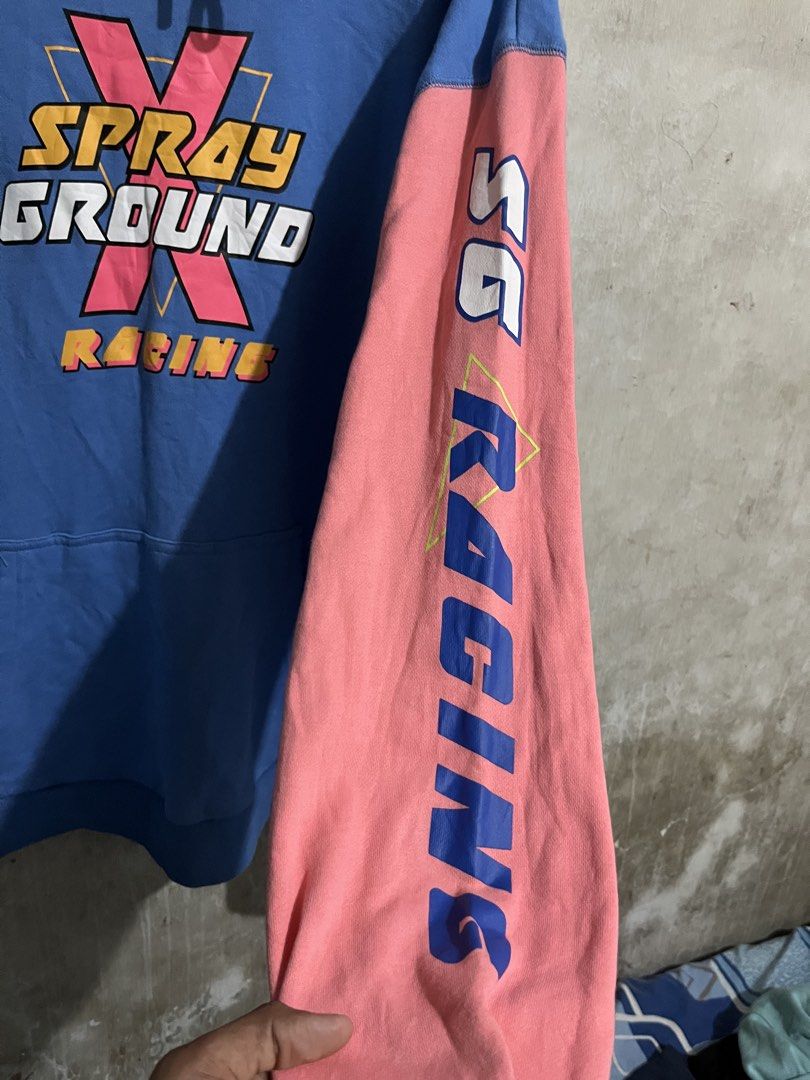 SPRAY GROUND HOODIE JACKET (Category: Coats, Jackets and Outerwear) located in Santa Cruz. Submitted by youngearth.c72f95 (Listing ID 1462264035, Image 3). Description: EXCELLENT CONDITION NO ISSUE COLOR RATE 10/10 Xl to 3XL FITTING.
