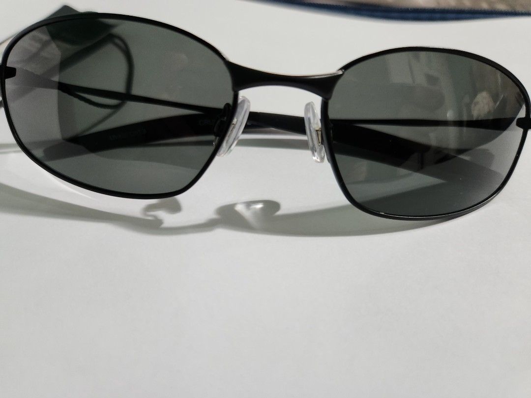 Spyder Sunglasses Black Frame Polarized Lenses (Category: Sunglasses & Eyewear) located in Quezon City. Submitted by ki_cai (Listing ID 1462310803, Image 2). Description: - Brand: Spyder model: CRUX3S010 - Frame Color: Black - Polarized lenses - Condition: Good as New with original tag - Original Price on Tag: PHP 1199.75 - used 2x - bought from spyder located inside sm dept store - RFS: I'm wearing glasses already. No meet ups pls. Buyer will sh