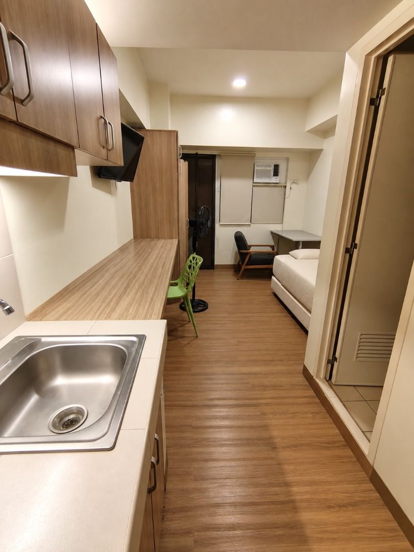 Studio Unit for Sale - Pines Peak Tower 1 (Category: Apartments & Condos) located in Taguig. Submitted by chucknorris420 (Listing ID 1462353938, Image 2). Description: • 19.45 sqm Studio Unit with a small balcony facing inner units • 8th Floor • Clean Title • Updated taxes and records • Ready for transfer Ideal for personal use or as an investment property. Conveniently located in Mandaluyong, within walking distance of grocery stores, EDSA, and 