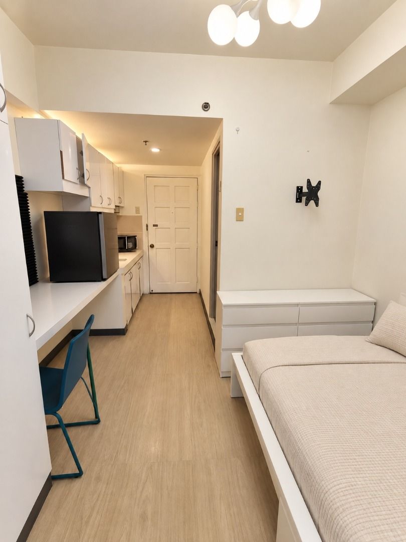 Studio Unit for Sale - Rada Regency Makati (Category: Apartments & Condos) located in Taguig. Submitted by chucknorris420 (Listing ID 1462353097, Image 3). Description: • 18.10 sqm Studio Unit • 18th Floor • Clean Title • Updated taxes and records • Ready for transfer Ideal for personal use or investment. Located in the heart of Legazpi Village, Makati - near Greenbelt, the Legazpi Sunday Market, and the area’s vibrant selection of restaurants, c