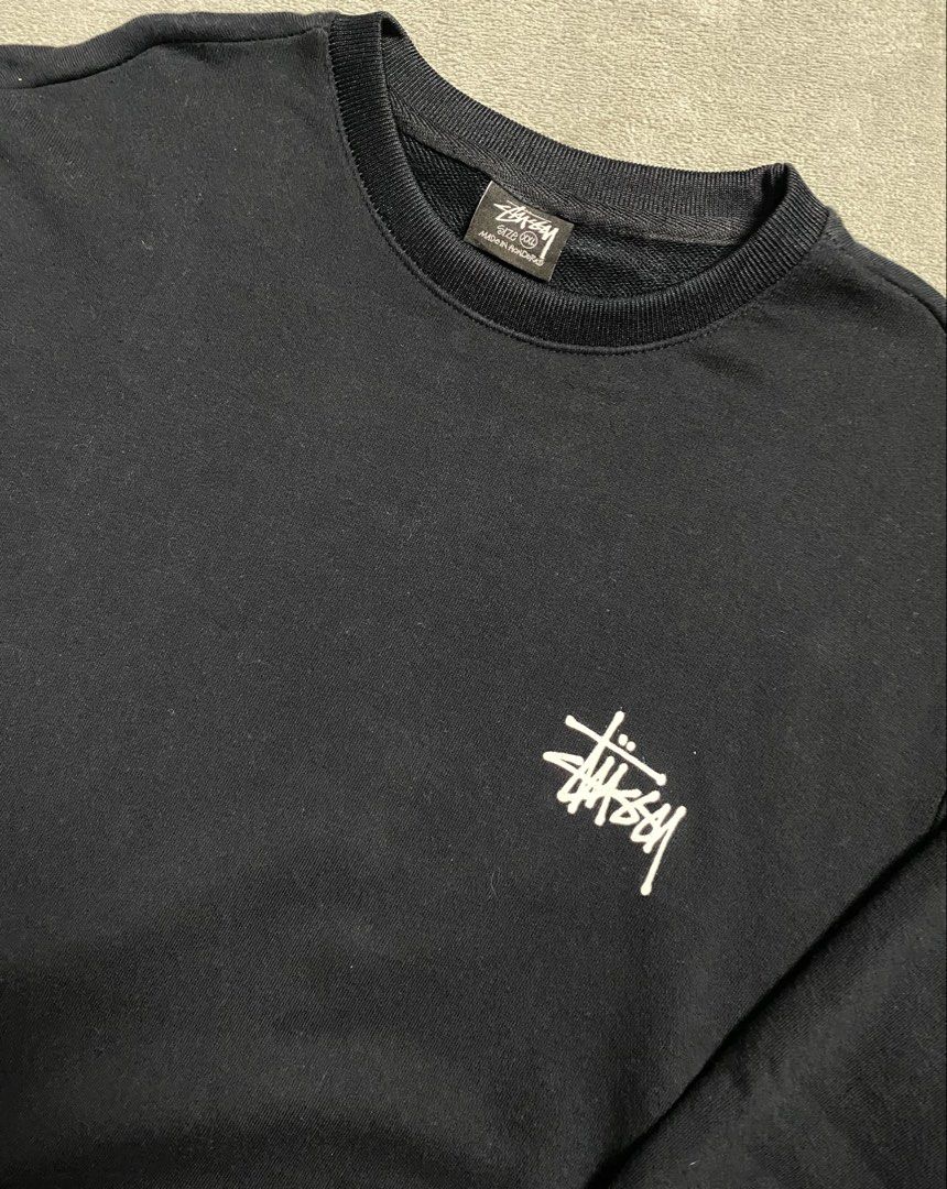 Stussy Basic Logo Mullet Sweater (Category: Coats, Jackets and Outerwear) located in Iloilo. Submitted by anything_goesph (Listing ID 1462392086, Image 3). Description: 23 inch pit to pit 29 inch lenght 26 inch sleeve 20 inch shoulder 9.5/10 color rate see photos for details.