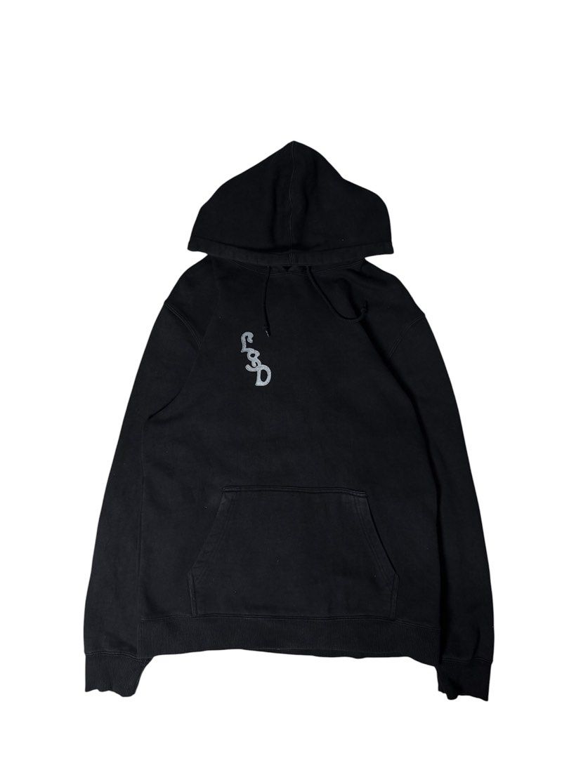 Stussy hoodie (Category: Hoodies) located in Dagupan City. Submitted by deals_nsteals00 (Listing ID 1462365120, Image 2). Description: Stussy laguna stussy design hoodie Large W:21 L:29.5 Color rate:9/10 Condition:Excellent Issue:Sign of usage only ₱2,000 shipped.