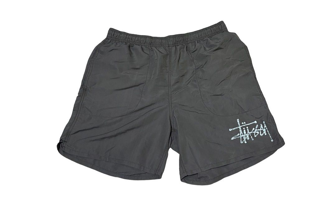 Stussy Men’s Woven Shorts (Category: Shorts) located in Iligan City. Submitted by curatedthrift.26 (Listing ID 1462360607, Image 1). Description: Stussy Men’s Woven Shorts size Small on tag fits Medium authentic Issue: Cracked Print negotiable .
