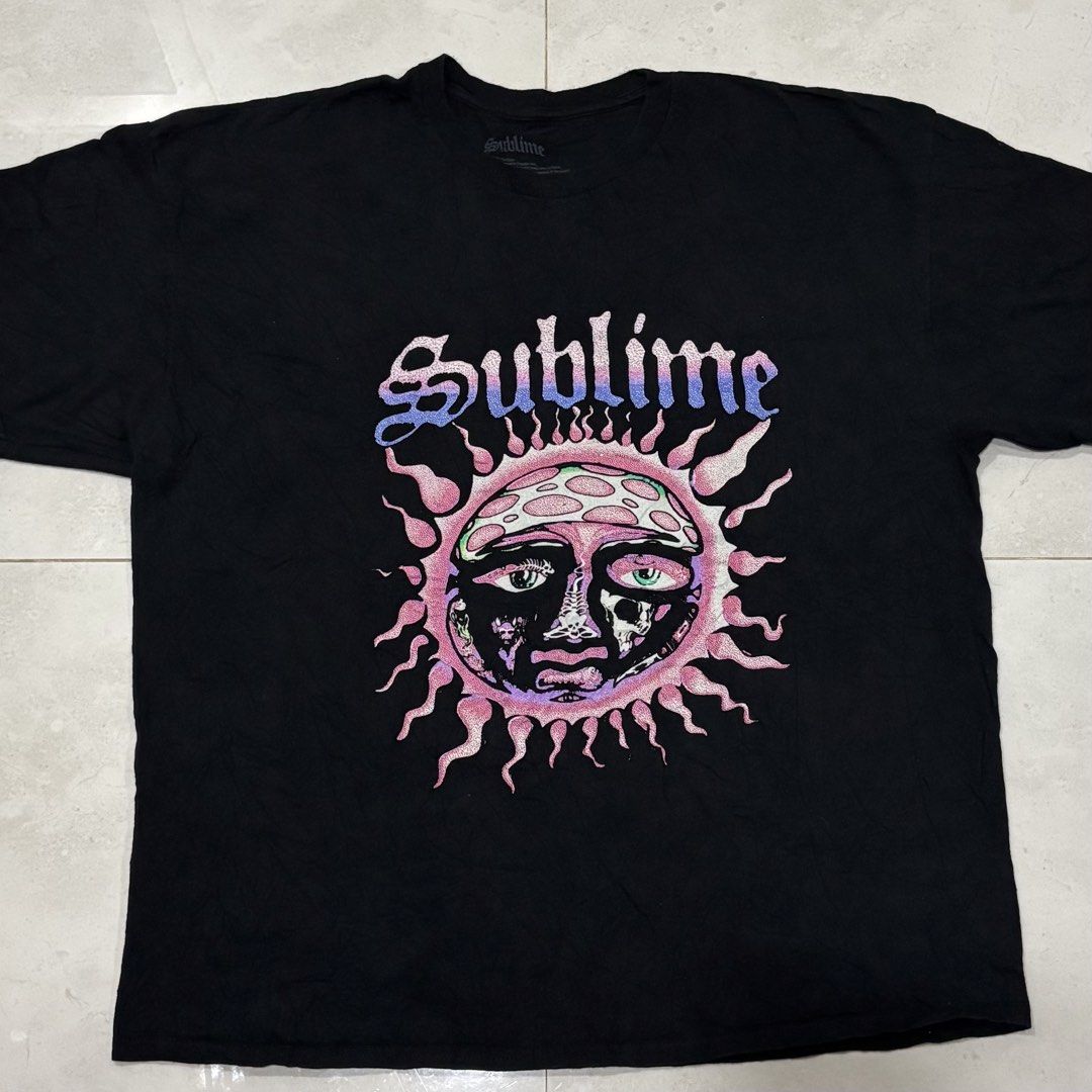 Sublime graphic shirt (Category: Tshirts & Polo Shirts ) located in Cebu City. Submitted by florianmiral (Listing ID 1462413537, Image 1). Description: Sublime graphic shirt Excellent condition XXL W 25 L 30.