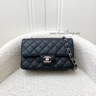 (Category: ) located in . Submitted by brands_lover (Listing ID 1462281963, Image 1). Description: .