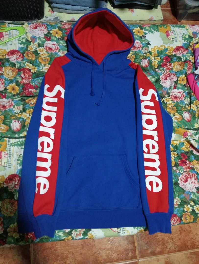 Supreme ss18 pullover hoodie (Category: Luxury Apparel) located in Caloocan City. Submitted by yazzielux (Listing ID 1462431666, Image 1). Description: Negotiable Supreme hoodie pullover Size large .