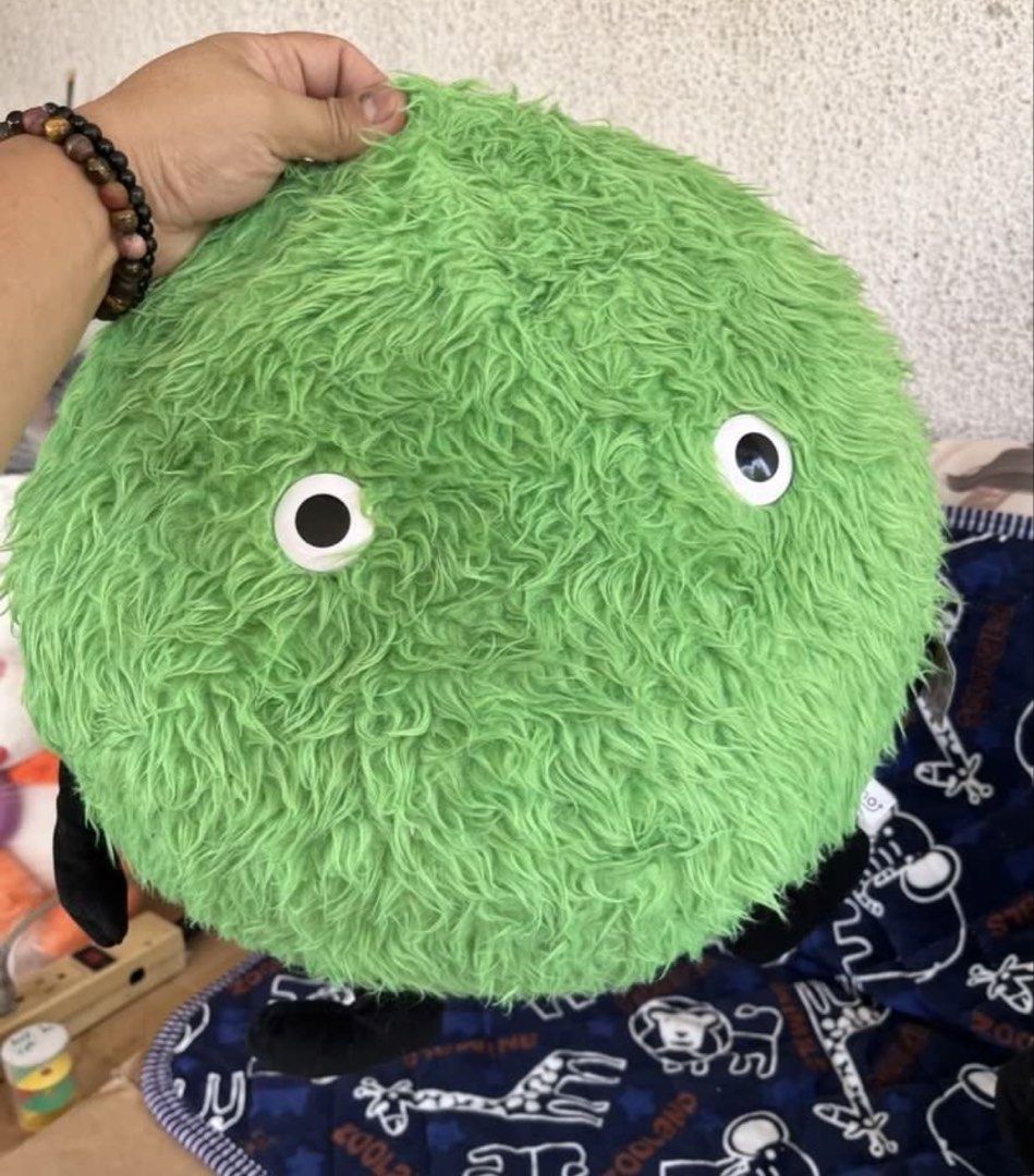 SUUMO EXTRA LARGE PLUSH GREEN (Category: Plushies & Soft Toys) located in Paranaque City. Submitted by bonsaiart (Listing ID 1462281840, Image 1). Description: Brand new Available : 2 pcs 2350 each( fixed)+ sf Buy 2 pcs @4000+sf Payment first policy (gcash/ paymaya) Shipping ONLY (J&t) NO TO COD NO TO MEETUP NO TO COP (LBC) No breaking of set or bundle.