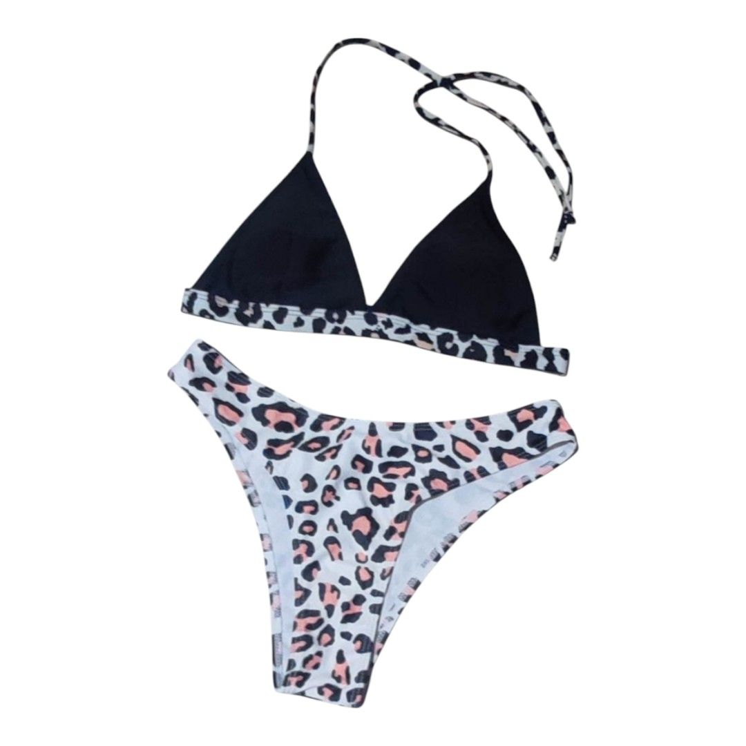 Swimsuit for XS and Small Two Piece (Category: Bikinis & Swimsuits) located in Pasig City. Submitted by xcess_baggage (Listing ID 1462262811, Image 3). Description: .
